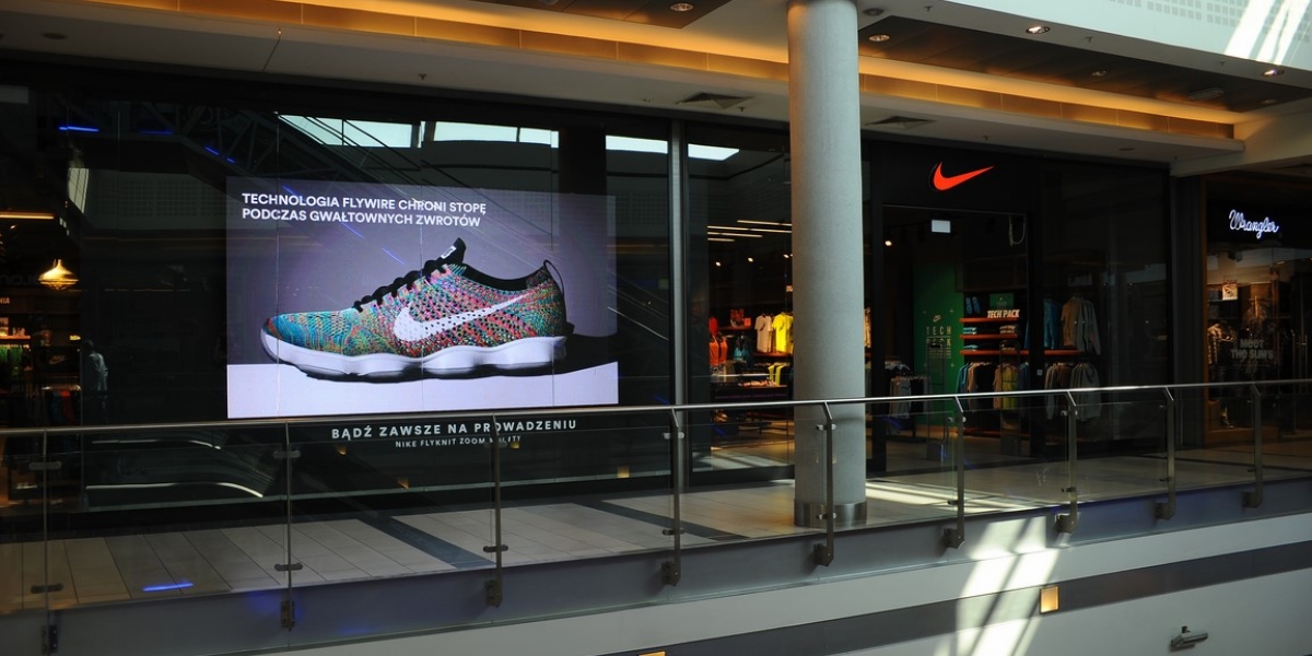 Nike. Rozwiązania multimedialne. Digital Signage. Ekran LED.